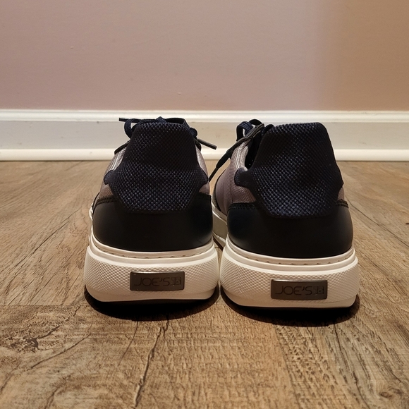 Navy and Gray Men's Sneakers - Picture 6 of 9